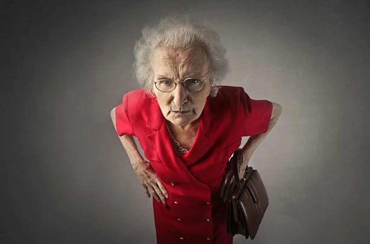 Novia regañona: Es bueno para la salud según estudio