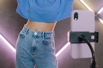 Adolescente se cortó el brazo por un reto viral de TikTok