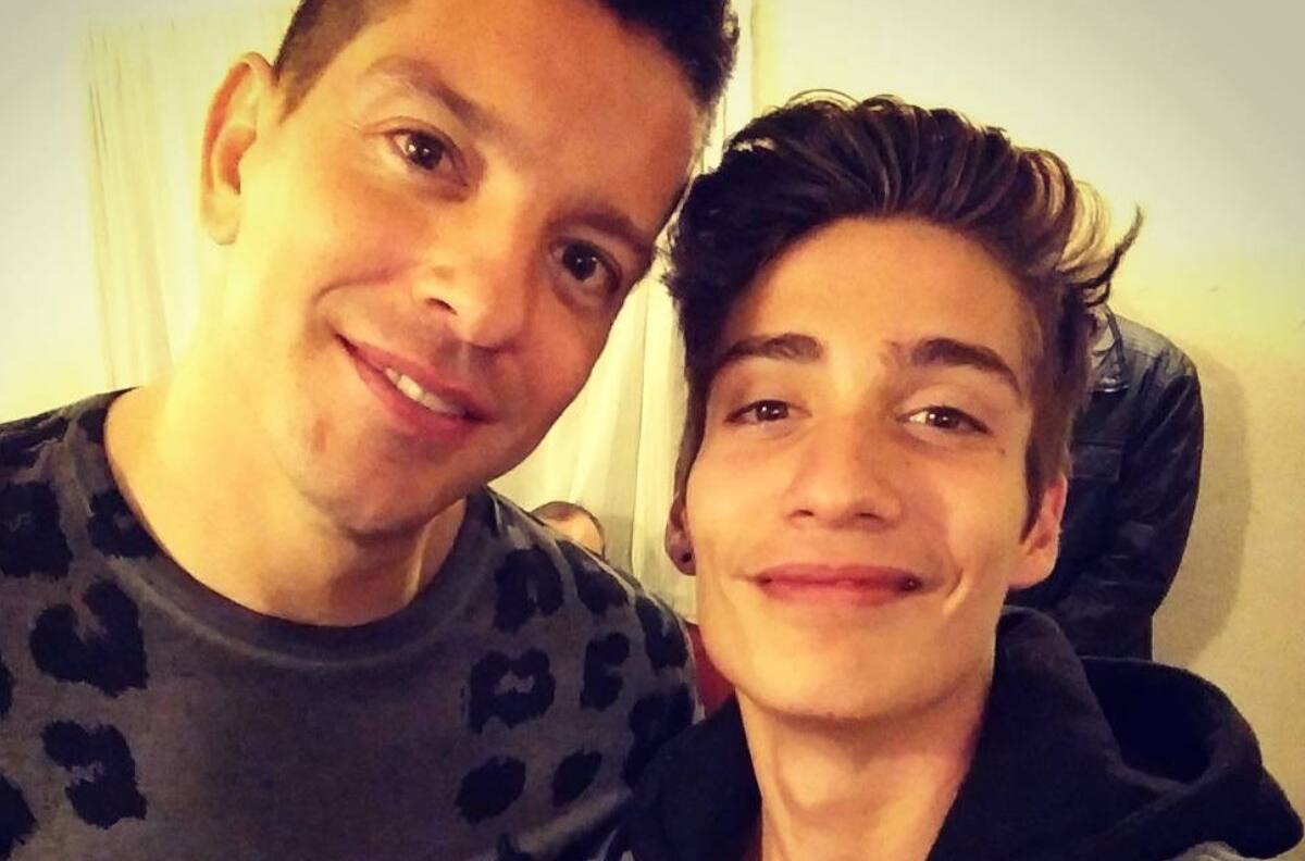 "¡Está bien rico!" Hijo de Yahir tiene deseos incestuosos con su padre