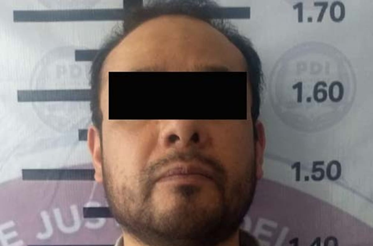 Detienen a profesor que abusaba de niños 4 años en preescolar