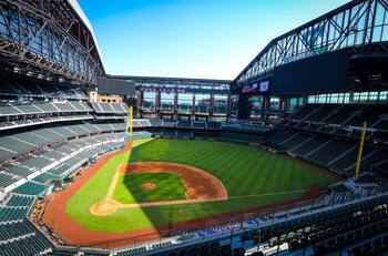 La cifra millonaria que gastarán jugadores de MLB para empleados afectados por paro