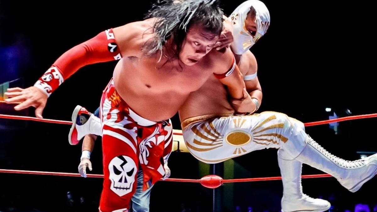 Místico regresó a la Arena México en plan grande