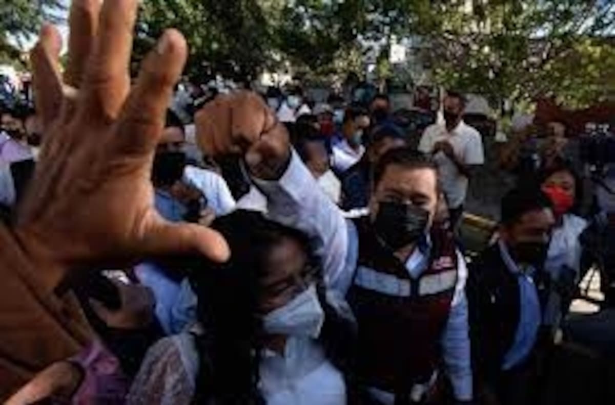 500 militantes de morena exigen cancelar el registro y candidatura de Salgado Macedonio