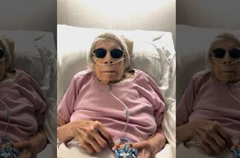 Mujer de 105 años venció al COVID-19 con una dieta de pasas empapadas en ginebra