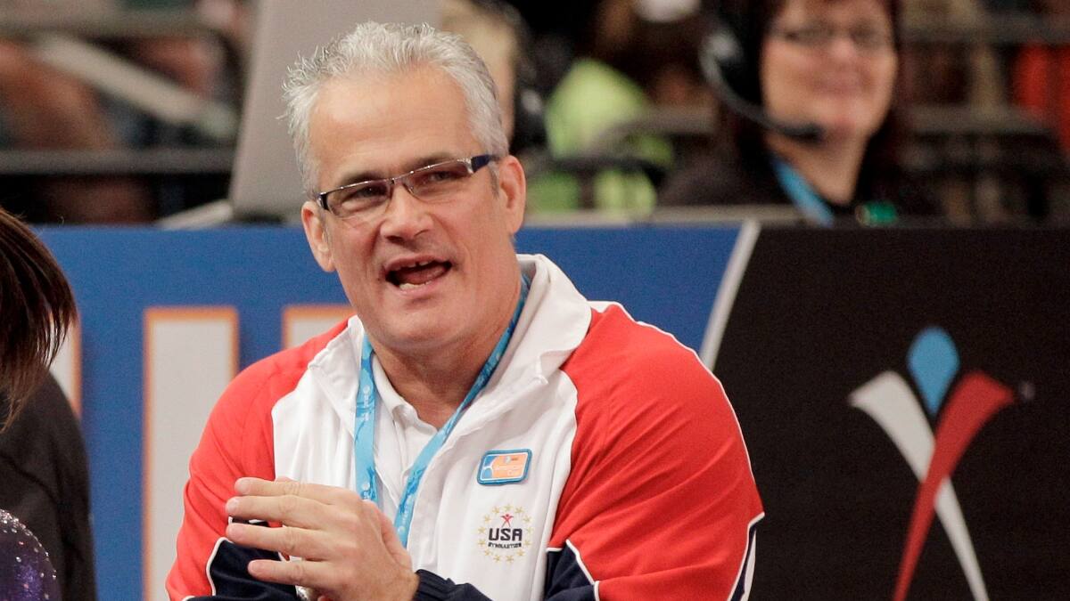 Exentrenador de gimnasia olímpica de EE.UU. se suicidó tras acusaciones por agresión sexual