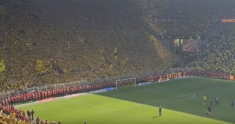 alentaron hasta el final a su equipo, pese a perder el título de la Bundesliga.