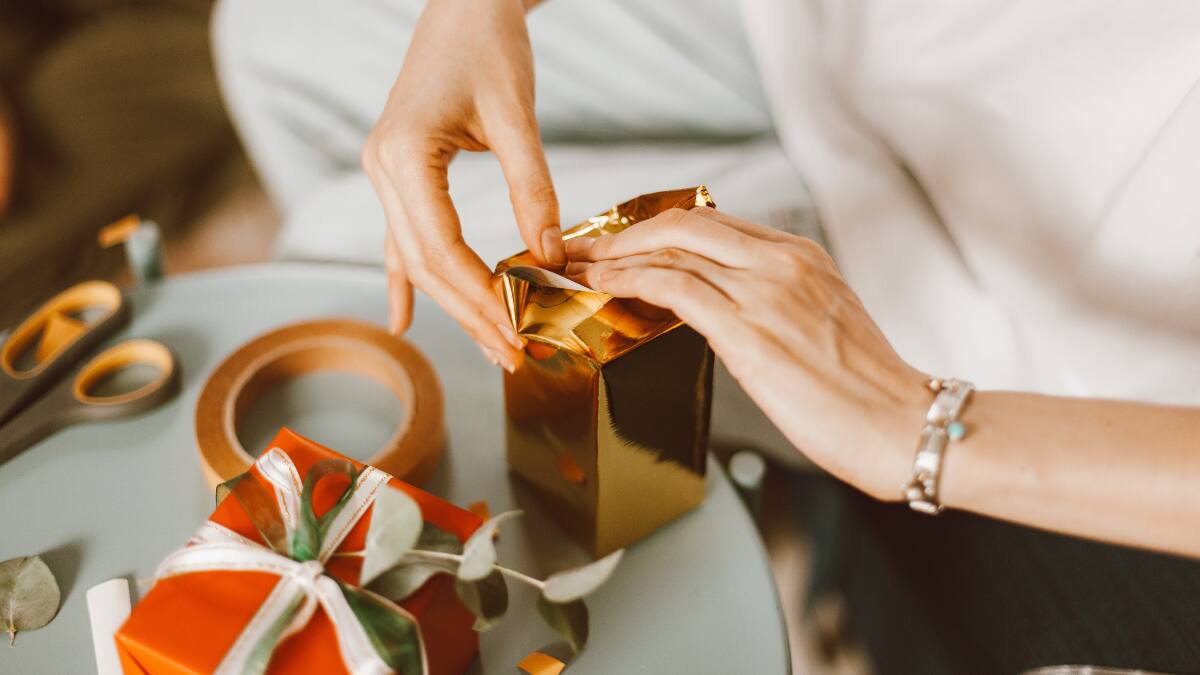 Estos son 5 regalos que puedes comprar por 5 dólares y dárselos a tus amigos