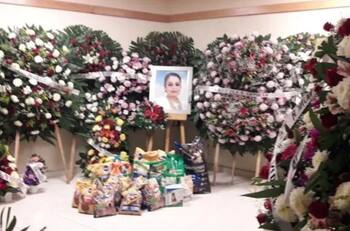 Mujer pide croquetas en vez de flores para su funeral