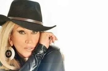 Laura león es adicta a las compras: "¡Había unos ofertones irresistibles, tesoros!"