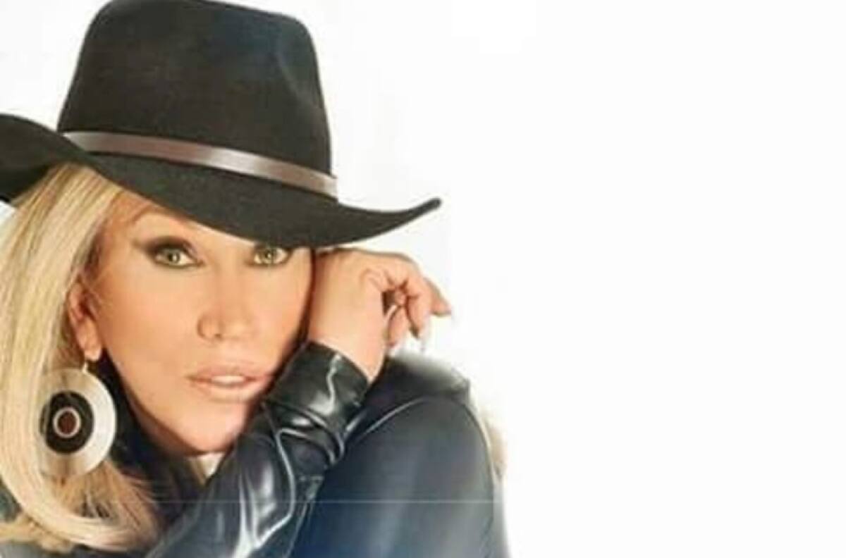 Laura león es adicta a las compras: "¡Había unos ofertones irresistibles, tesoros!"