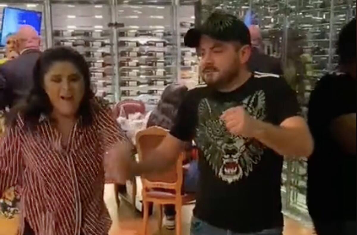 Victoria Ruffo le enseña a bailar a su hijo José Eduardo y las redes no pueden parar de reír