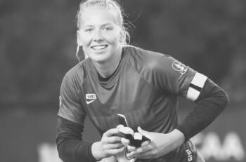 Muere portera estadounidense del equipo femenil de Stanford por posible suicidio