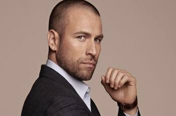 Rafael Amaya tiene una hija no reconocida de 26 años
