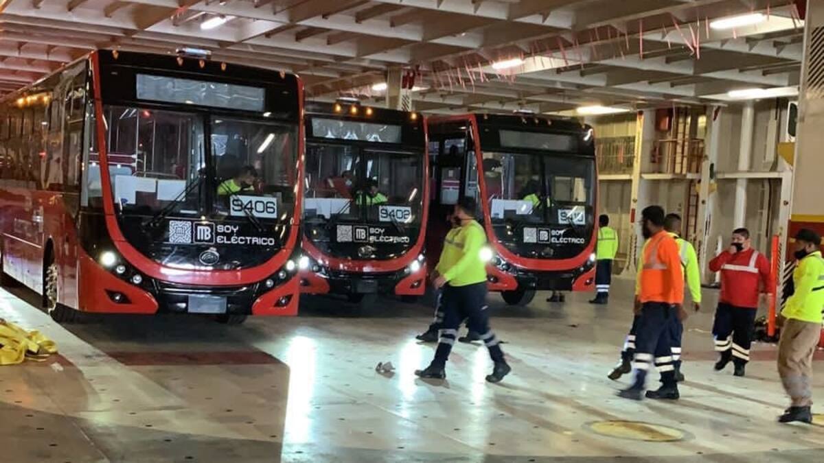 Metrobús arrolló a un motociclista en Tlalpan