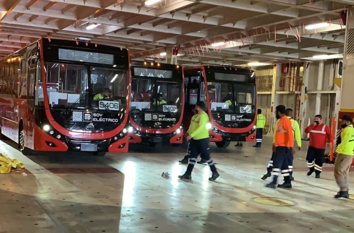 Metrobús arrolló a un motociclista en Tlalpan