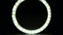 Los siete beneficios de los celulares con halo de luz