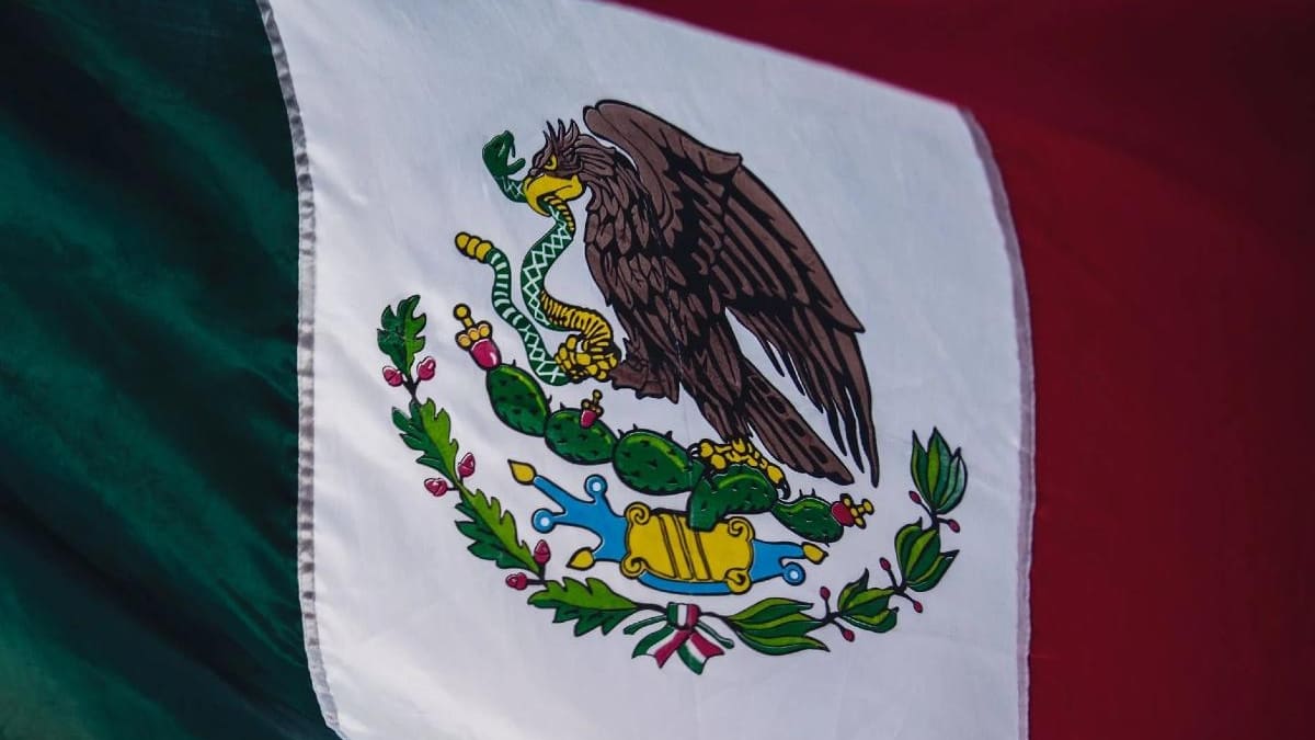 Día de la Bandera: ¿Es festivo el 24 de febrero?
