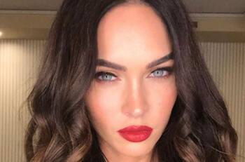Megan Fox es obligada a vestir menos sexy; ella confiesa: "Me importa un carajo eso"
