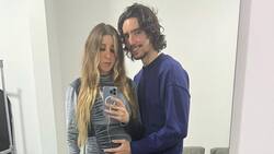 Alex Fernández festeja el primer mes de su hija, Mía