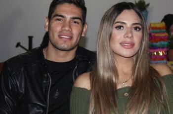 Leyenda del boxeo asegura que 'Zurdo' Ramírez perdió contra Dmitry Bivol por problemas con su esposa