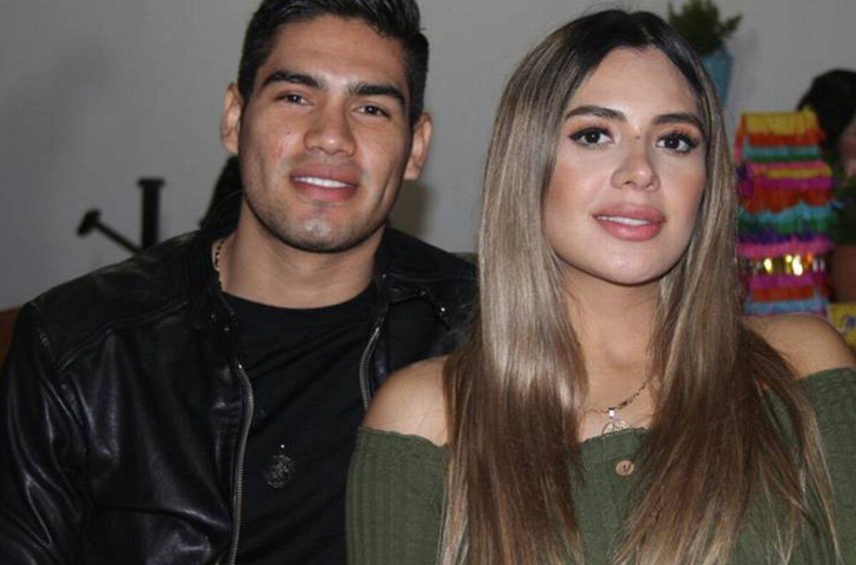 Leyenda del boxeo asegura que 'Zurdo' Ramírez perdió contra Dmitry Bivol por problemas con su esposa