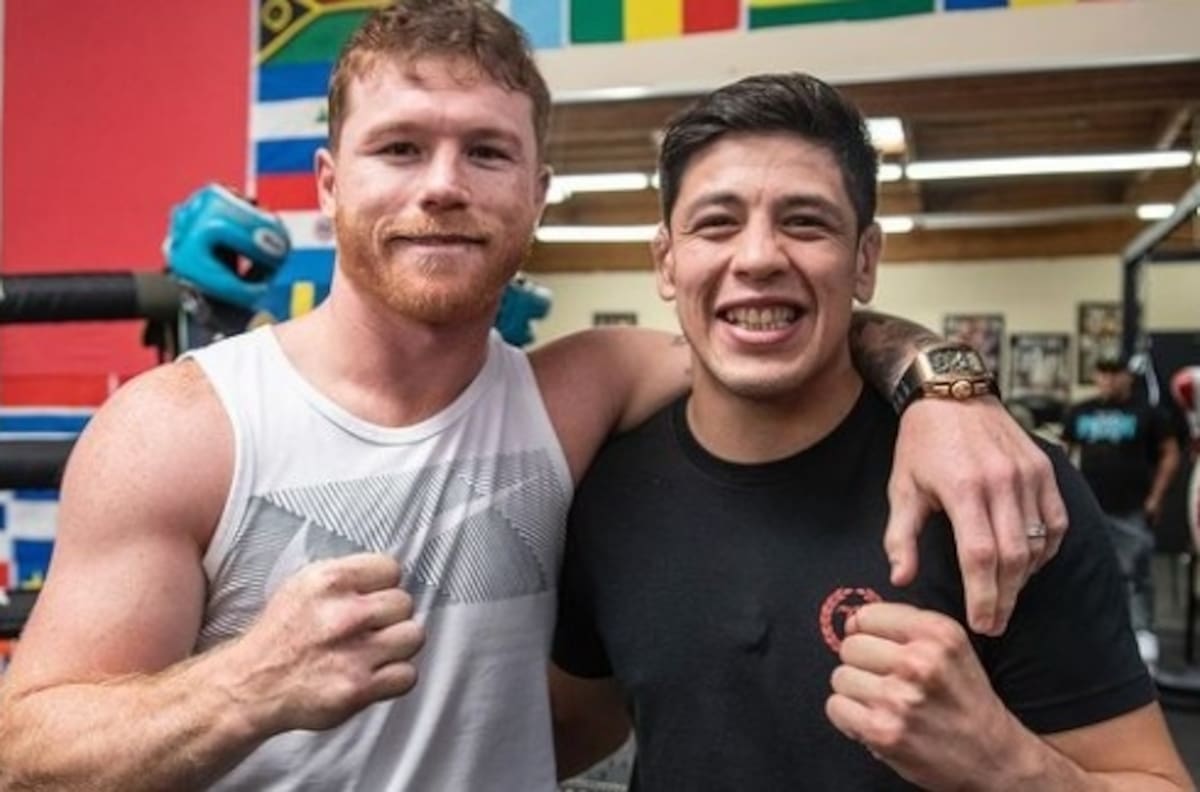 El emotivo mensaje del Canelo Álvarez a Brandon Moreno tras perder su campeonato