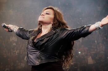 Jenni Rivera reaparece en redes sociales con misterioso mensaje