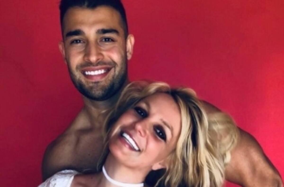 El novio de Britney Spears le mostró su amor y apoyo usando una camiseta que decía #FreeBritney