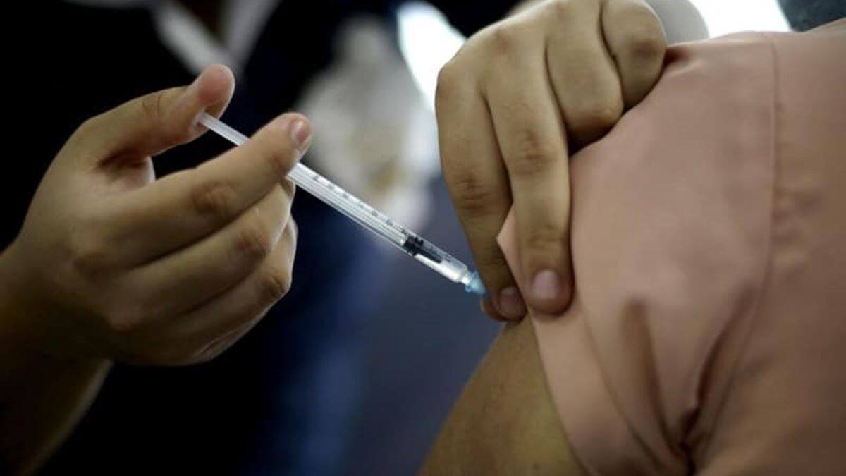 Advierten probable falta de jeringuillas para el 2022