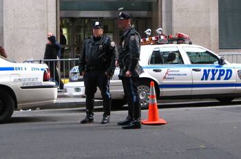 Policía de EU es acusado por participar en una red de tráfico sexual de mujeres desde México