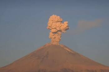 Así se vio la explosión del volcán Popocatépetl| VIDEO