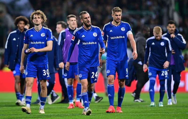 Schalke 04 depende de sí mismo para mantener la categoría en la Bundesliga.