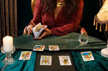 Tarot gratis para este 20 de enero de 2023: Conoce tu suerte para el amor, salud y dinero