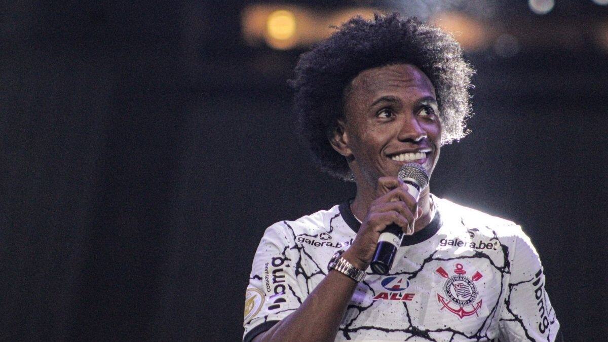 Willian dejó al Arsenal y ya reportó con el Corinthians en Brasil