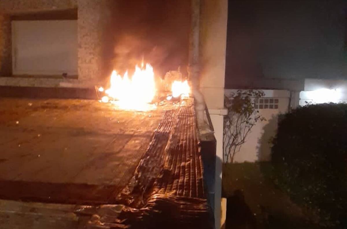 Cuba denuncia 'ataque terrorista' en su embajada en París; acusa a EE.UU.