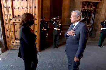 Video: “Presidente Kabala, mucho gusto”, AMLO recibe a Kamala Harris vicepresidenta de EE.UU