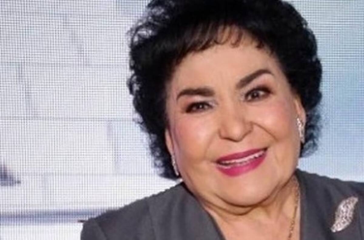 Familia de Carmen Salinas esperan un milagro que restablezca su salud