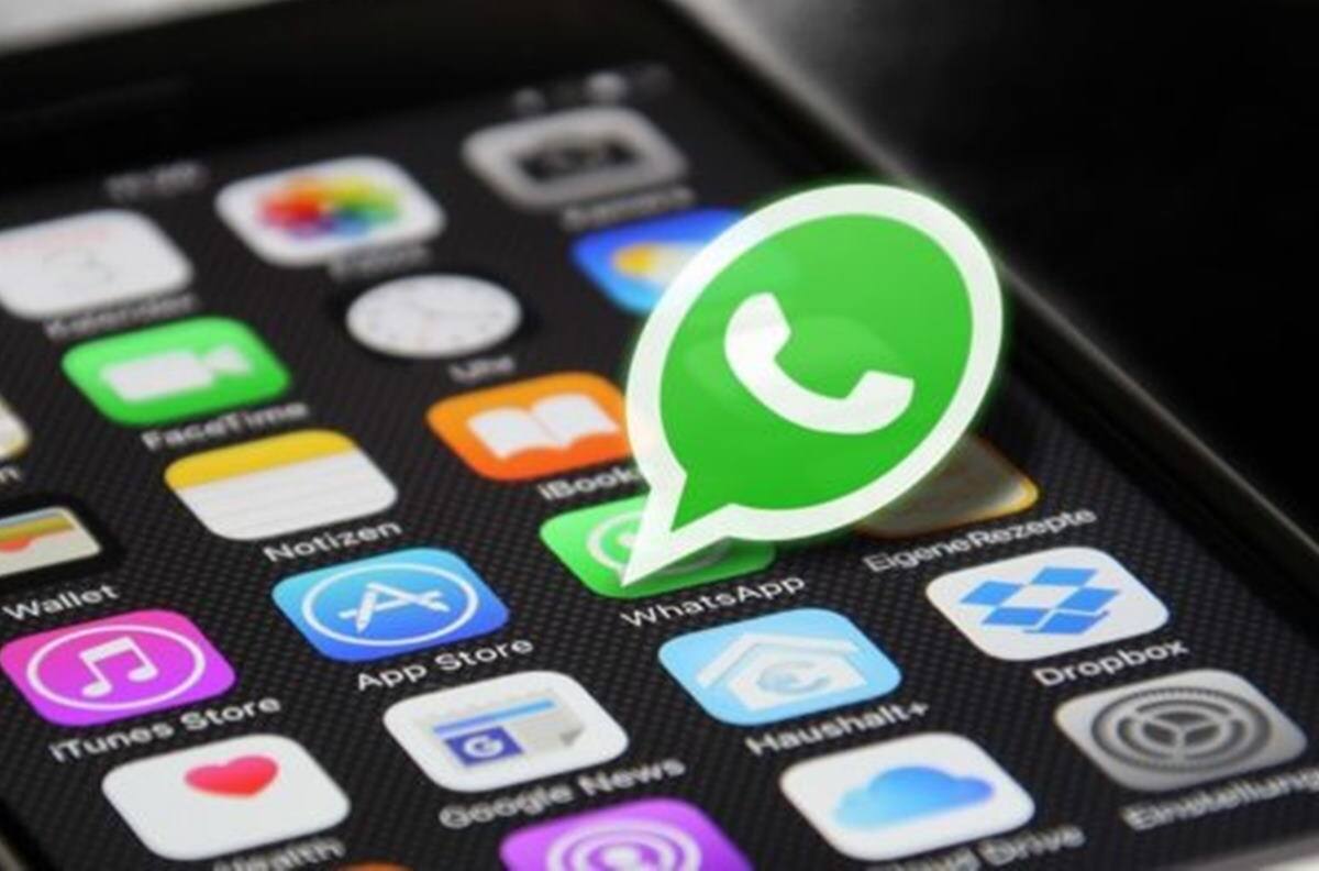 Abre WhatsApp sin tocar la pantalla