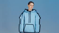 LOEWE lanza cápsula “pixelada” para colección Primavera/Verano 2023