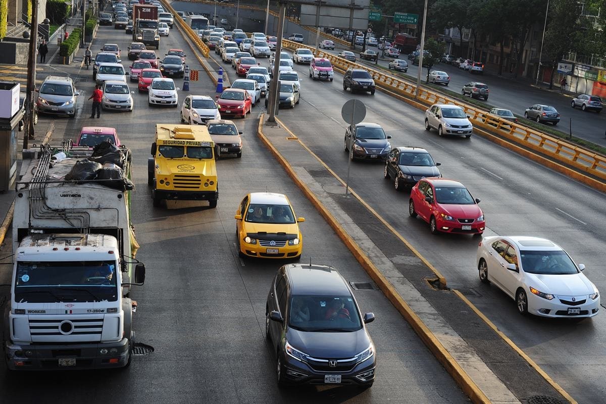 Hoy No Circula que aplica en la CDMX y EdoMex este jueves 4 de mayo.