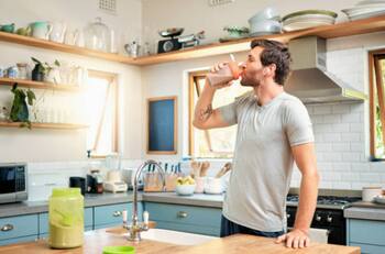 Conoce 4 bebidas que te ayudarán a aliviar la diarrea