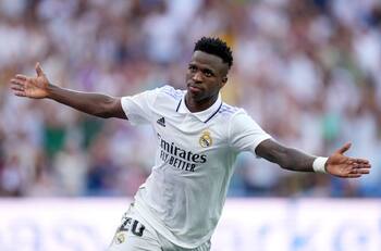 Ronaldo salió en defensa de Vinicius tras actos de discriminación en Real Madrid-Valladolid