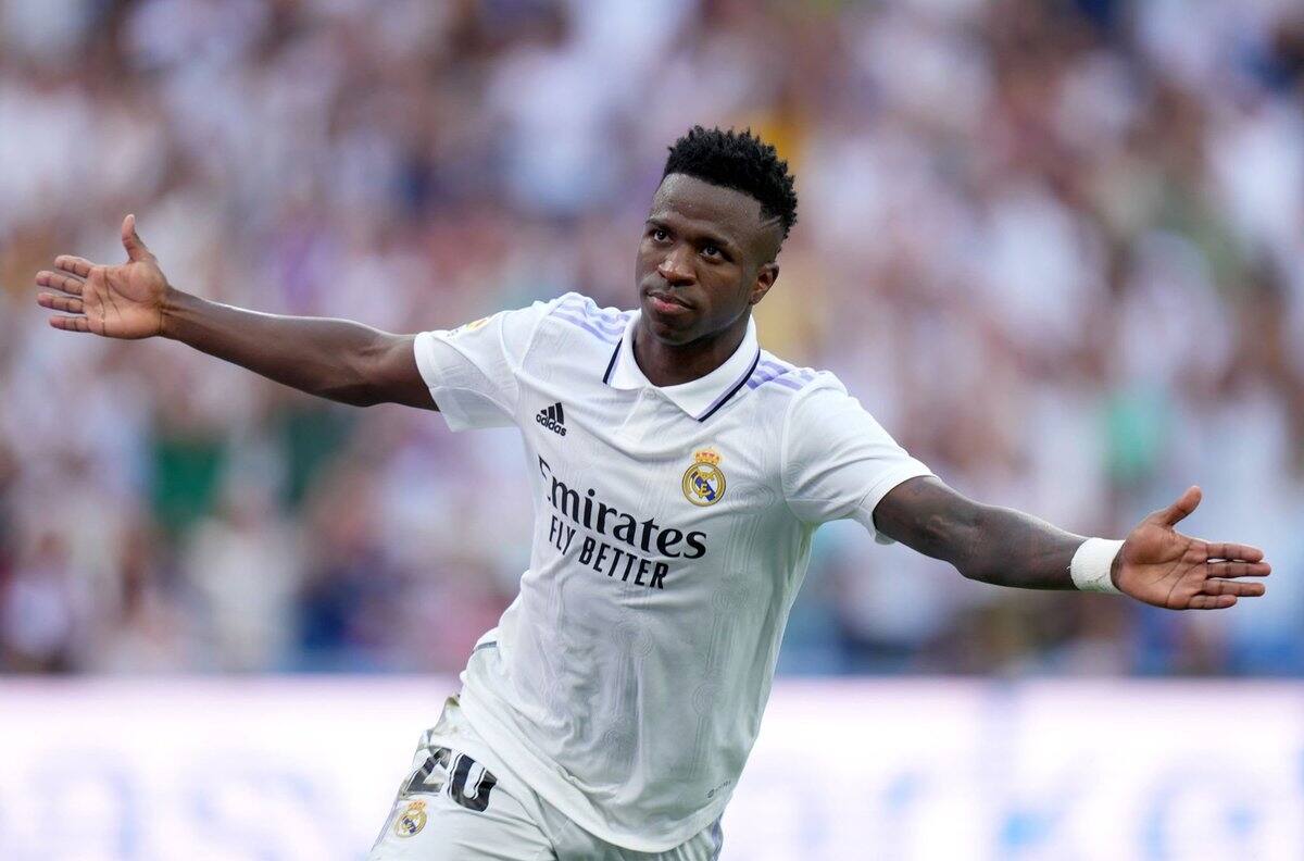Ronaldo salió en defensa de Vinicius tras actos de discriminación en Real Madrid-Valladolid