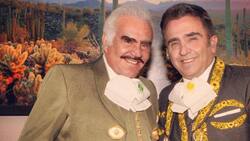 Vicente Fernández Jr. desmiente muerte cerebral de su padre... pero ¿elimina reclamo de revista?