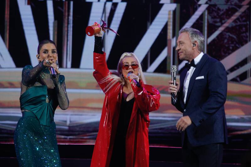 La voz de "Beautiful" se llevó las Gaviotas de Plata y Oro.