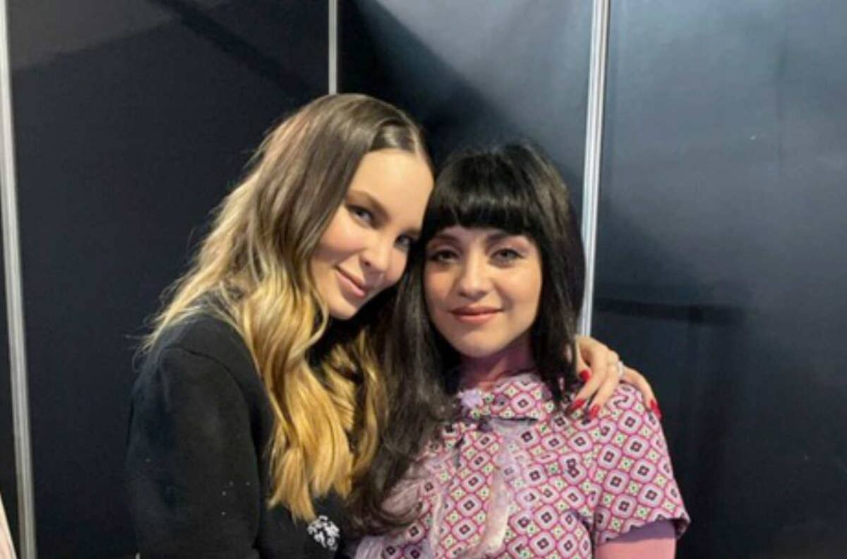 "Te admiro": Belinda conmueve a Mon Laferte al darle regalos para su bebé