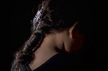 Condenan 18 años a una persona por comprar a una niña como esclava sexual en Africa