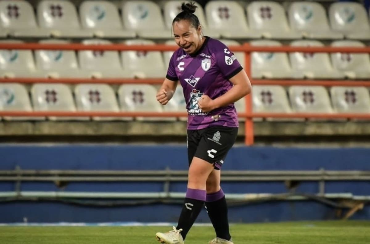 Charlyn Corral vive su mejor arranque de torneo como goleadora en Pachuca Femenil
