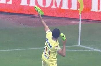 VIDEO | Henry Martín homenajea a Cuauhtémoc Blanco en el América vs Chivas