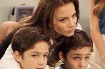 Silvia Navarro protagoniza entrañable encuentro con los "clones" de "Mi corazón es tuyo"